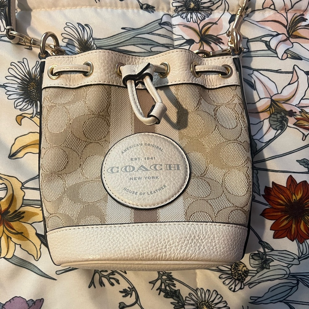 Coach Mini Bucket Bag - Picture 2 of 7